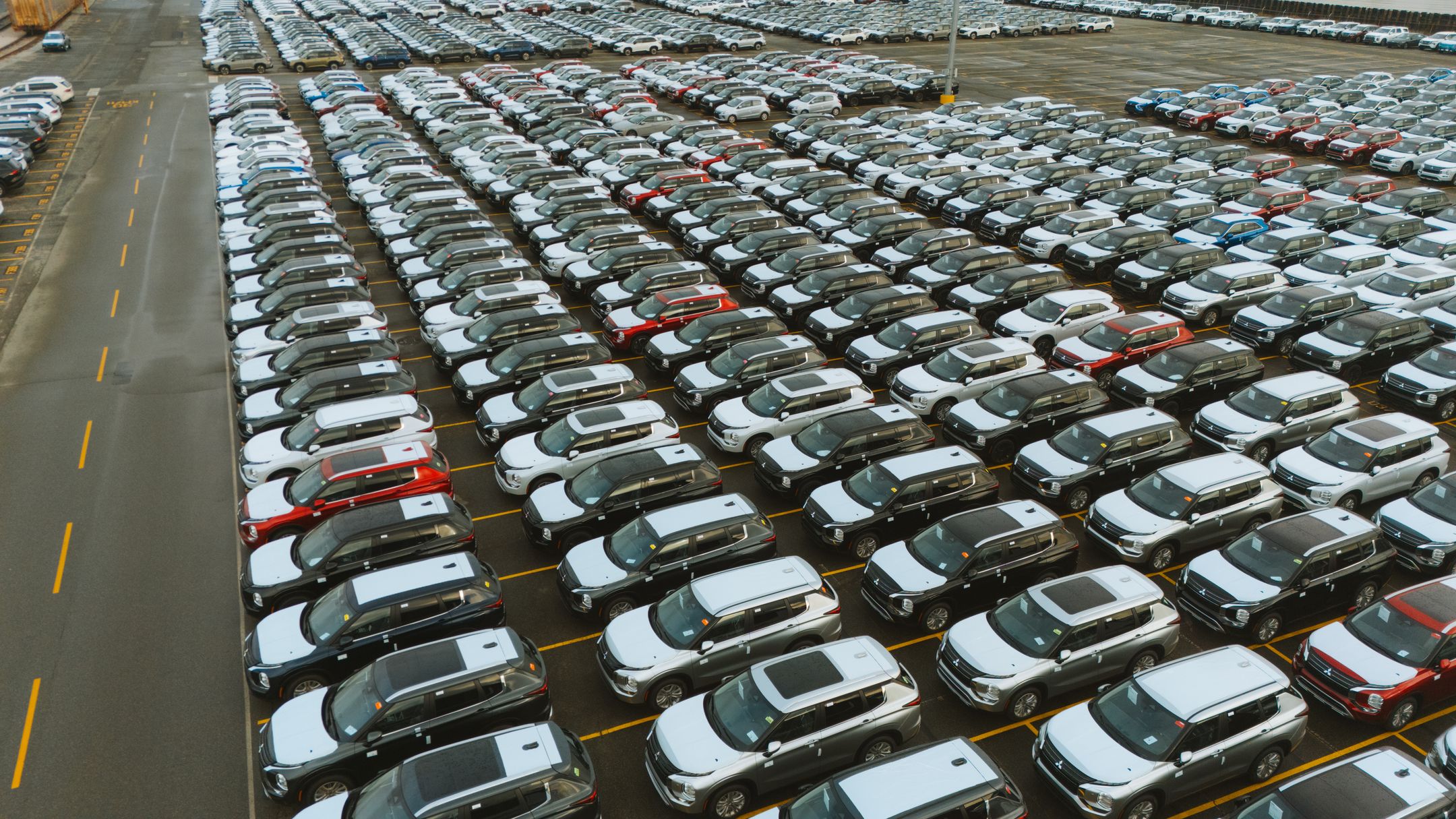 Parc automobile vu du ciel